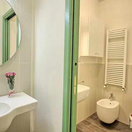 Sleeps 10 דירה La Collina